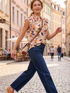 Treasure & Bond Floral Smocked Flutter Sleeve Blouse Sz L